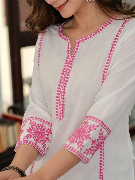 Women Ethnic Motifs Embroidered Thread Work Regular Straight Kurta