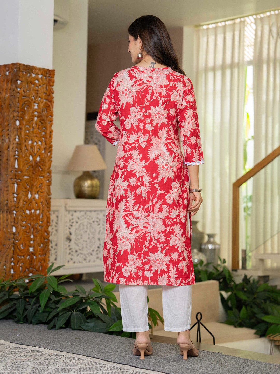Floral Embroidered Thread Work Pure Cotton Straight Kurta