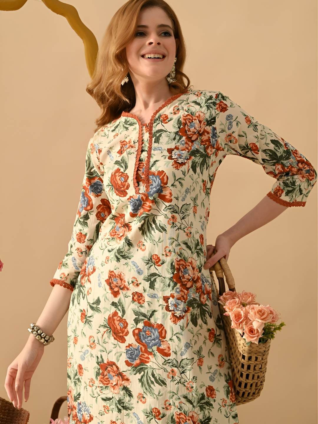 Women Floral Printed Cotton Kurta with Trousers