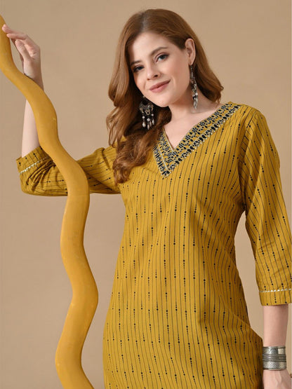 Women Striped Daily Cotton Straight Kurta