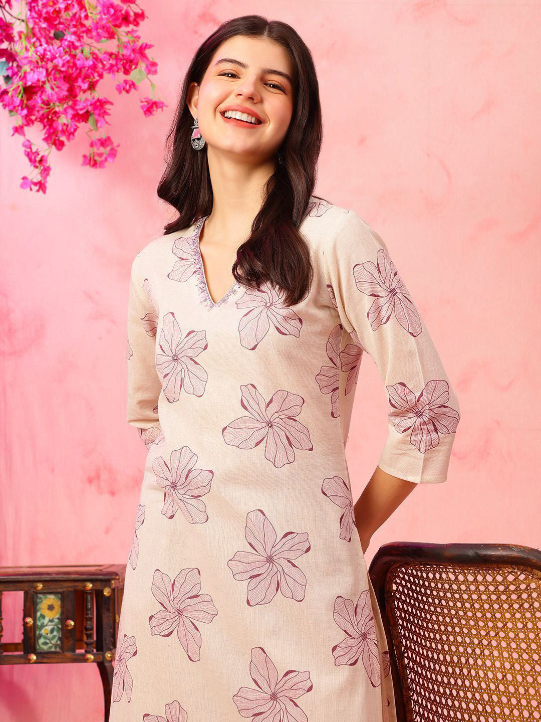 Floral Printed V-Neck Pure Cotton Straight Kurta