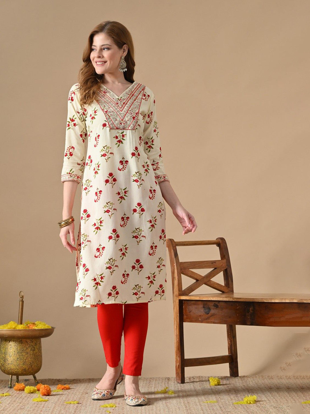 Women Floral Printed Daily Cotton Straight Kurta