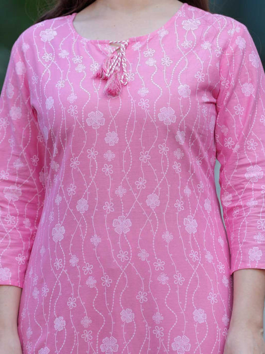 Women Dyed Flared Sleeves Thread Work Kurta