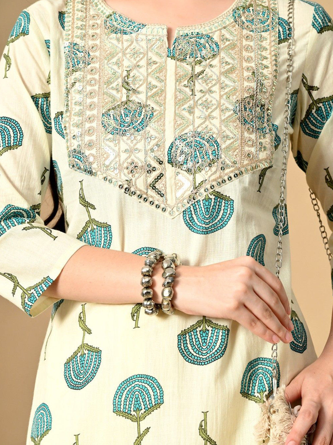 Embroidered Round Neck Sequins Cotton Straight Kurta