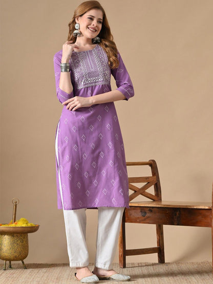 Geometric Embroidered Straight Cotton Kurta