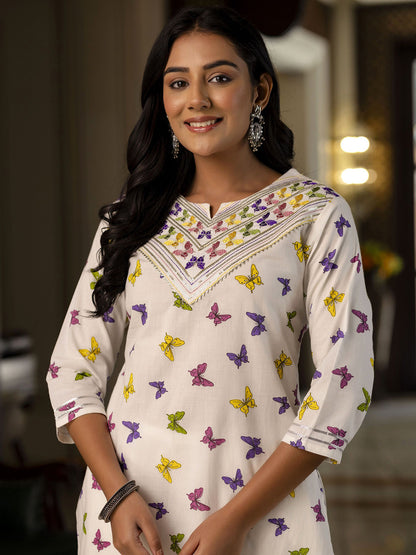 Quirky Printed Notch Neck Gotta Patti Cotton Straight Kurta