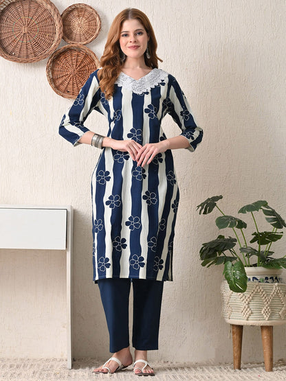 Women Foral Printed Regular Pure Cotton Kurta with Pyjamas