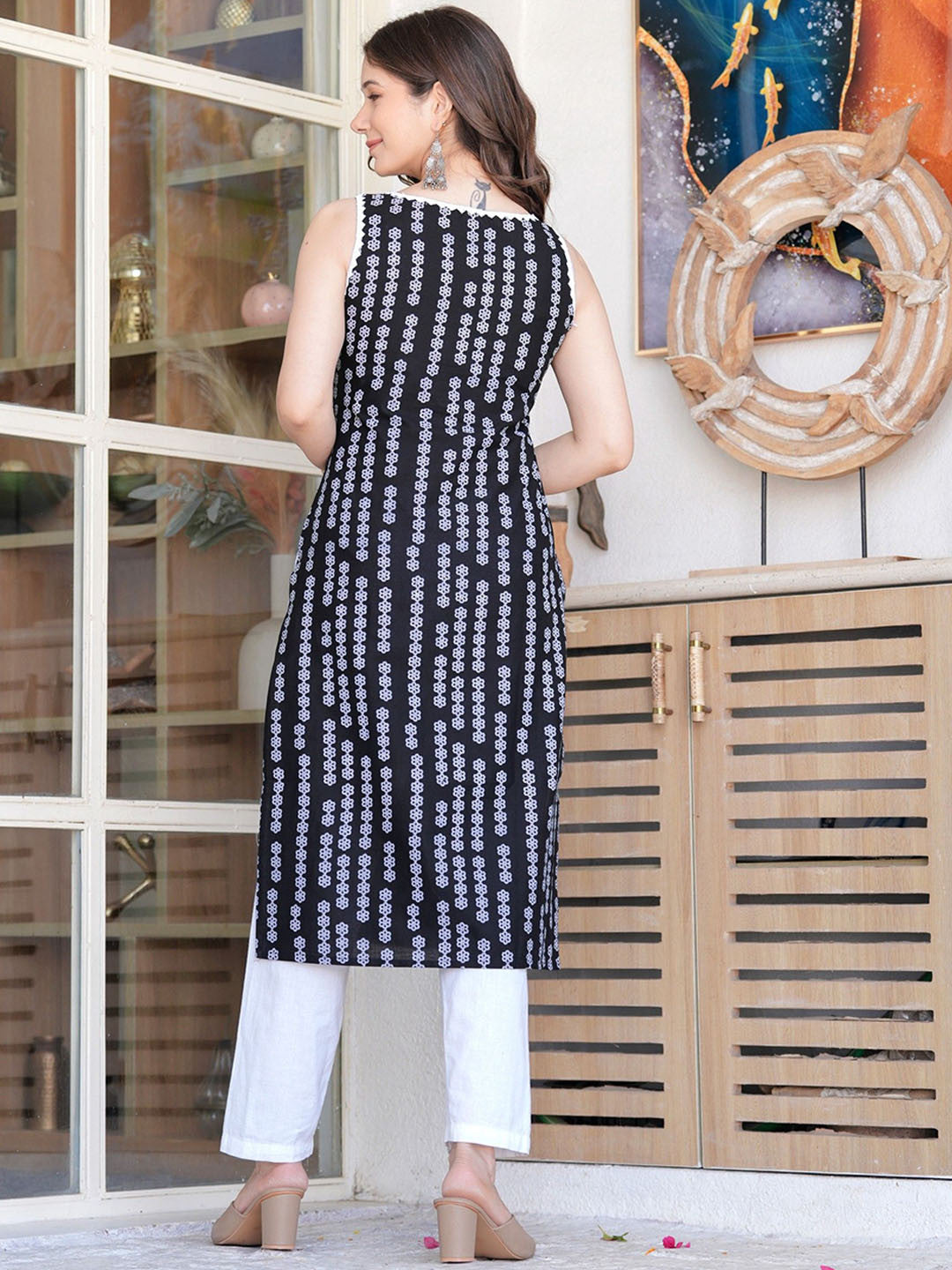 Women Striped Flared Sleeves Mirror Work Kurta