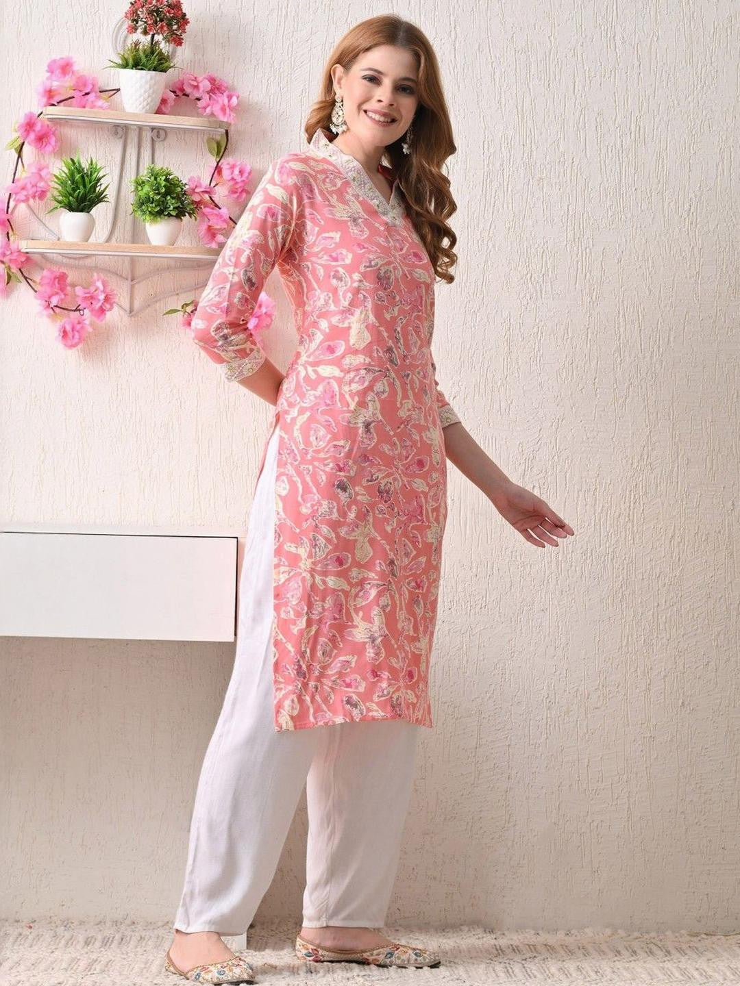 Floral Printed Sweetheart Neck Cotton Straight Kurta