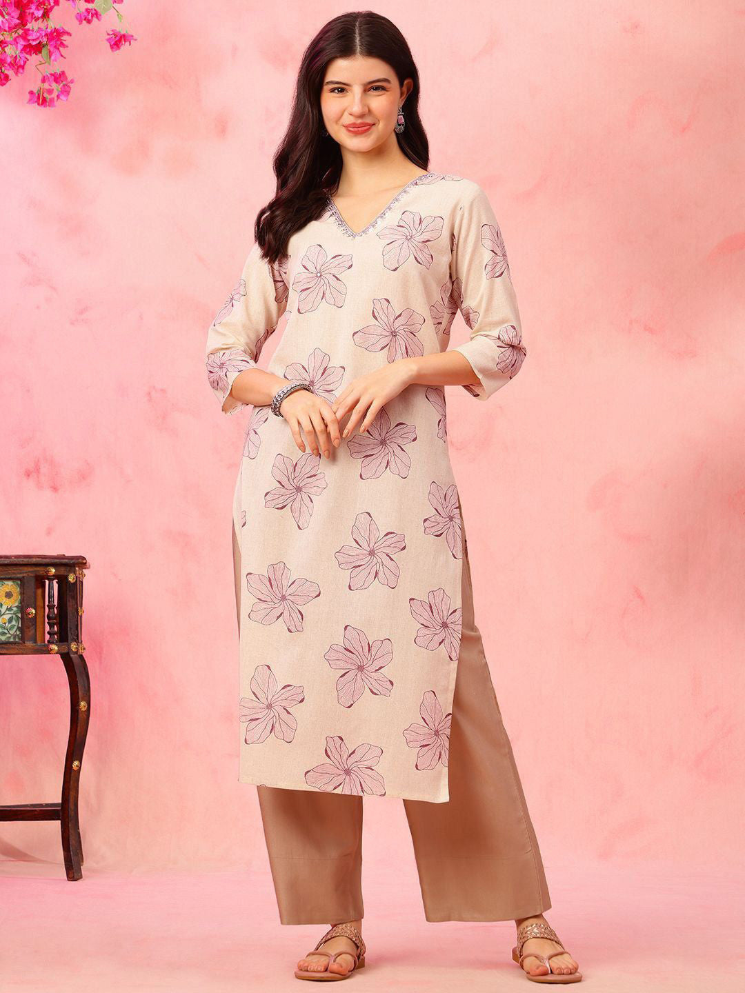Floral Printed V-Neck Pure Cotton Straight Kurta
