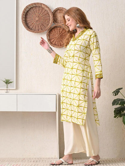 Women Geometric Embroidered Mirror Work Anarkali Kurta