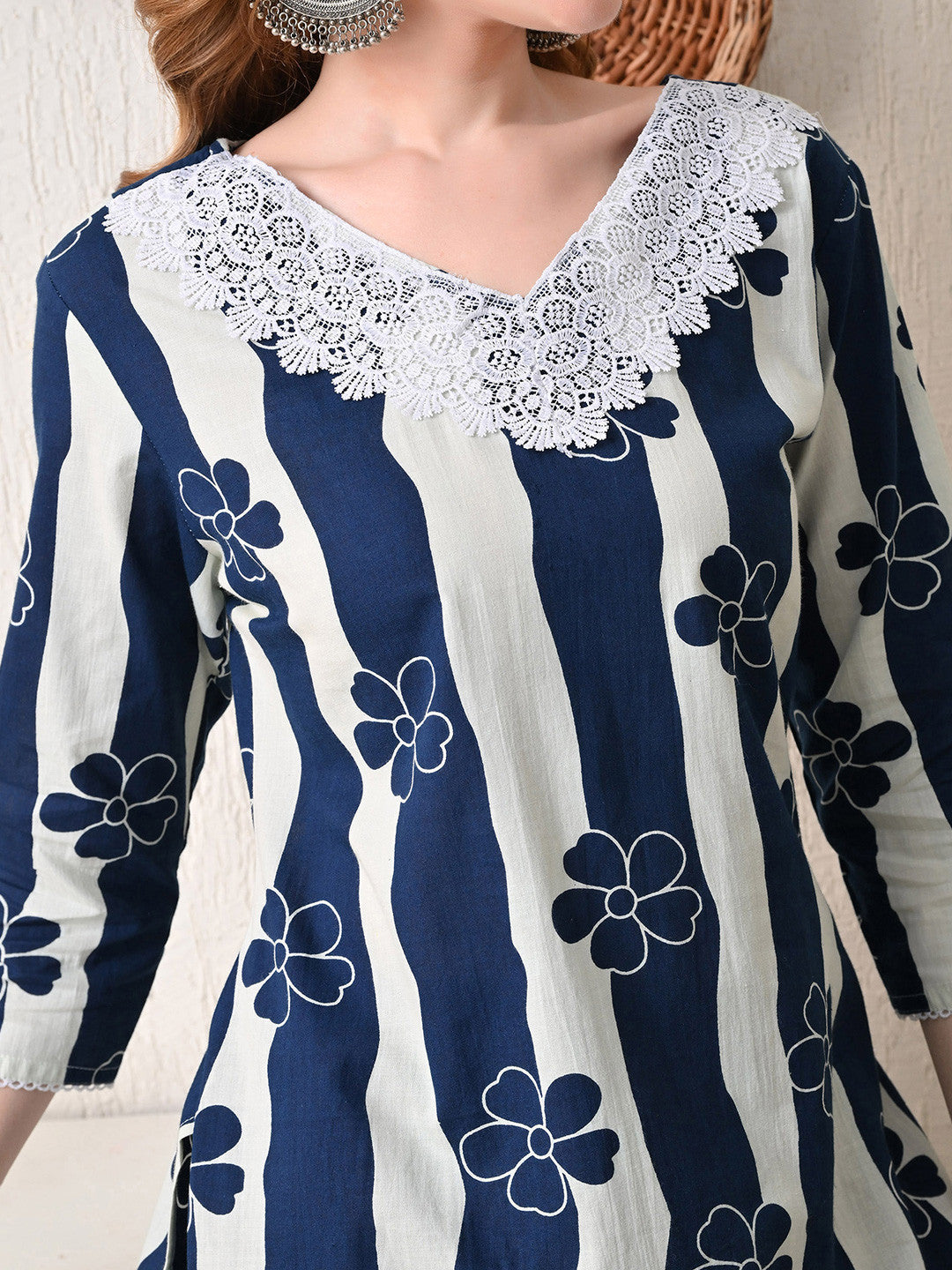 Women Foral Printed Regular Pure Cotton Kurta with Pyjamas