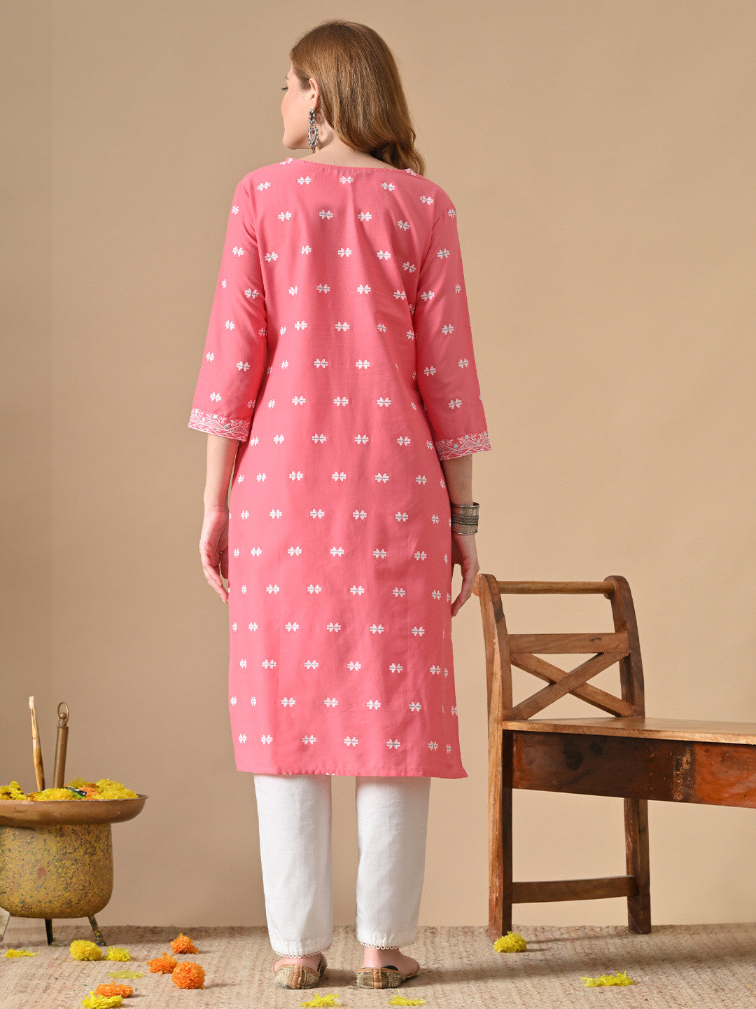 Floral Embroidered V-Neck Straight Cotton Kurta
