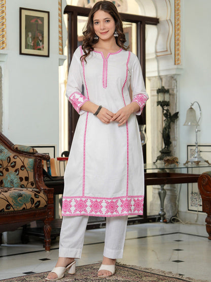 Women Ethnic Motifs Embroidered Thread Work Regular Straight Kurta