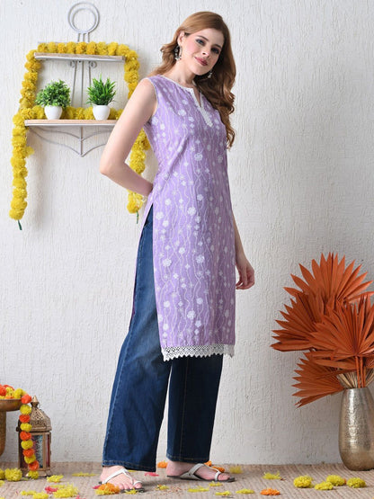 Women Floral Printed Thread Work Straight Kurta
