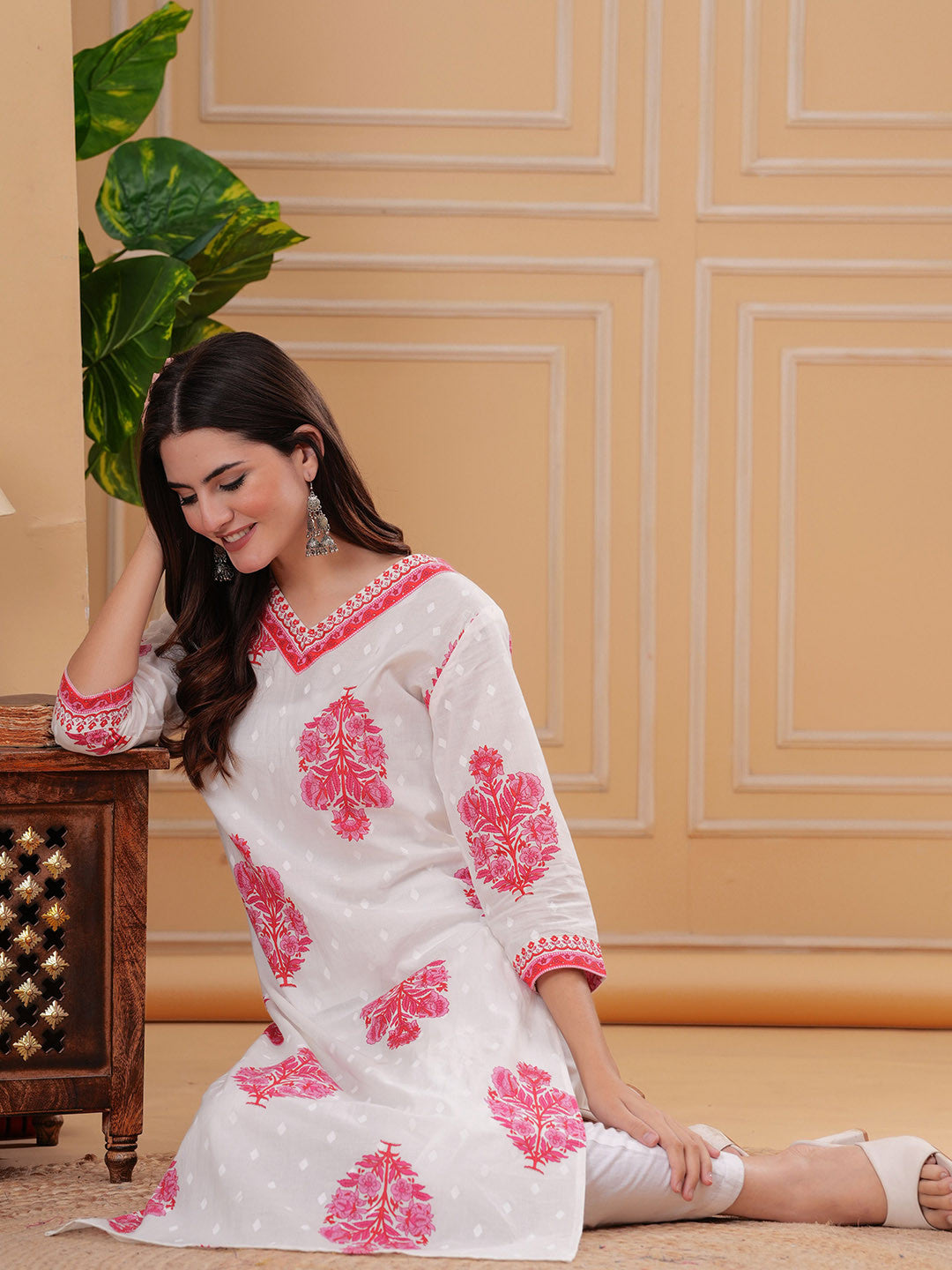 Ethnic Motifs Printed Thread Work Cotton Straight Kurta