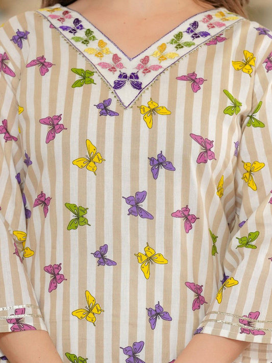 Women Geometric Checked Keyhole Neck Thread Work Kurta