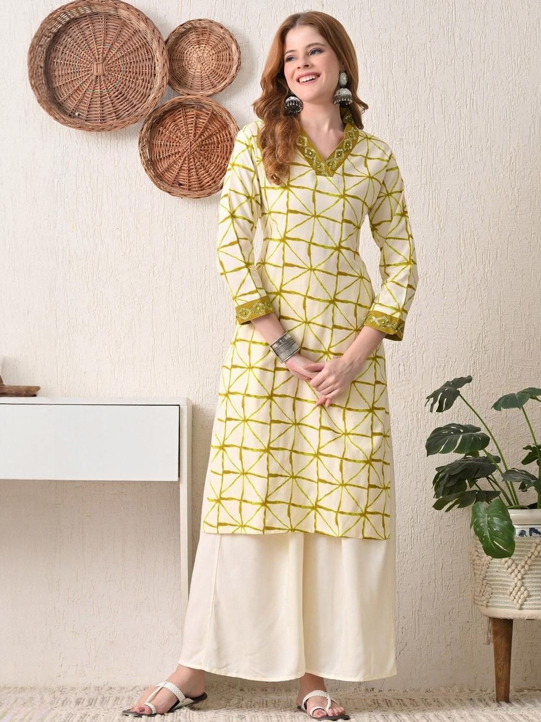 Women Geometric Embroidered Mirror Work Anarkali Kurta