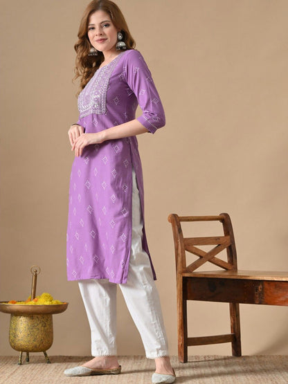 Geometric Embroidered Straight Cotton Kurta