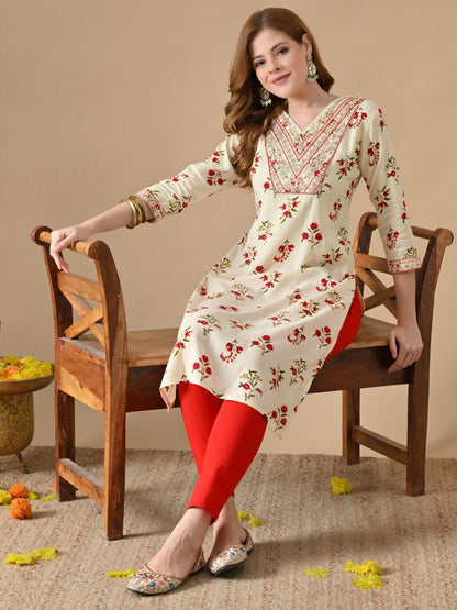 Women Floral Printed Daily Cotton Straight Kurta