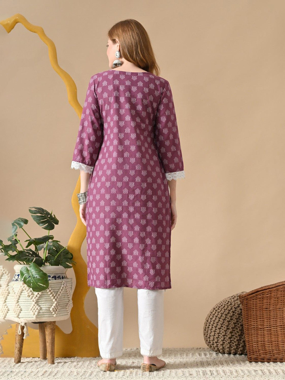 Women Ethnic Motifs Printed Thread Work Lace Cotton Kurta