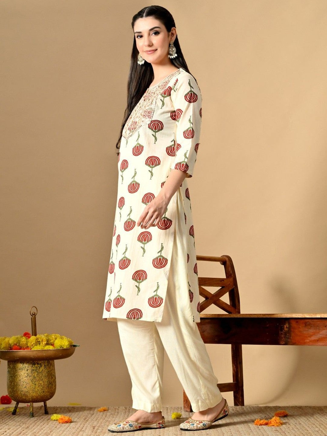 Women Floral Printed Screen Print Daily Cotton Straight Kurta