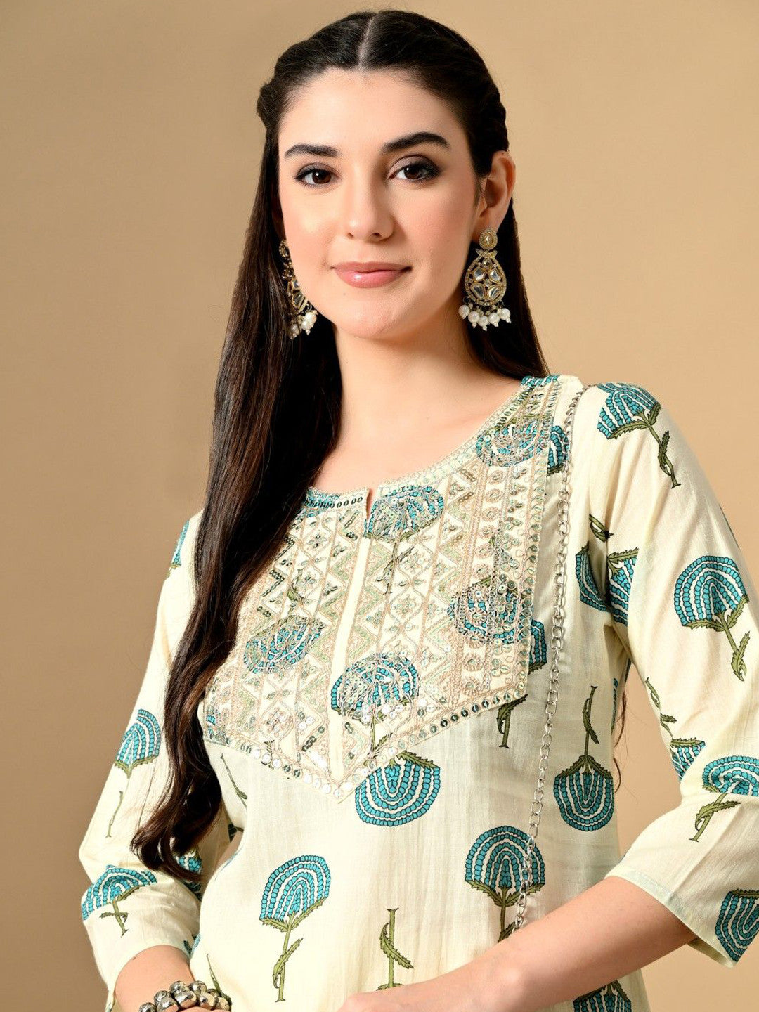 Embroidered Round Neck Sequins Cotton Straight Kurta