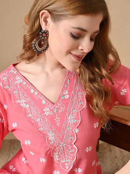 Floral Embroidered V-Neck Straight Cotton Kurta