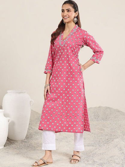 Women Floral Printed Daily Cotton Straight Kurta