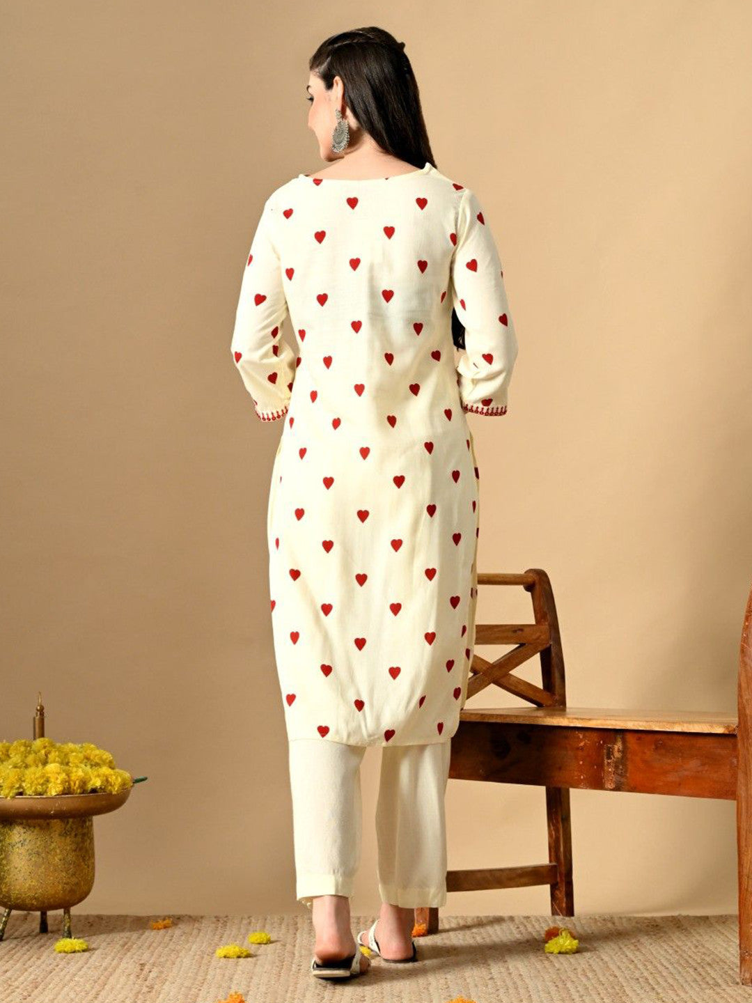 Women Printed Regular Mirror Work Straight Kurta