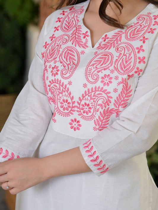 Women Ethnic Motifs Embroidered Cotton Straight Kurta