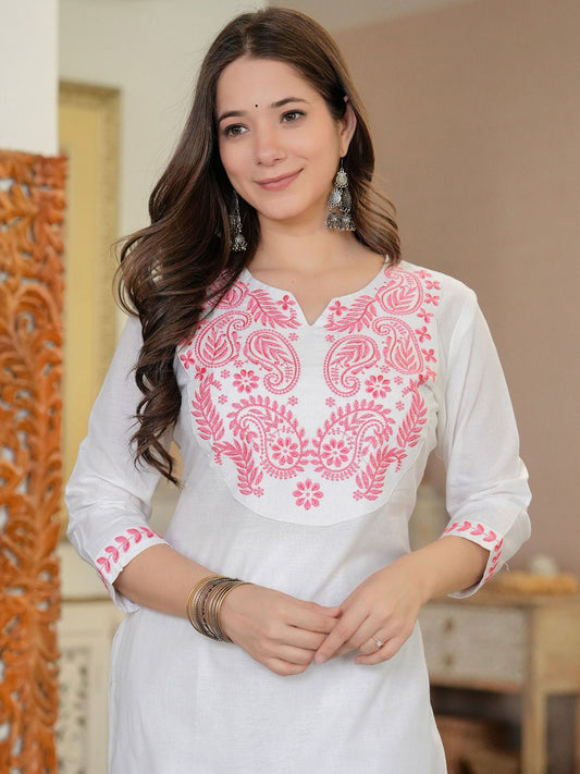 Women Ethnic Motifs Embroidered Cotton Straight Kurta